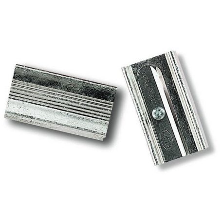 Fém hegyező hosszú hegyekkel