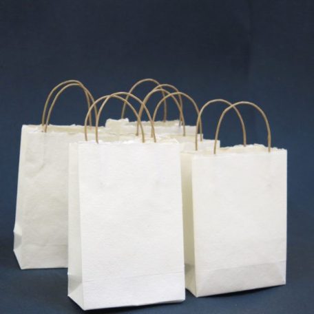 Khadi táska kézzel készített papírból 25x20cm fehér
